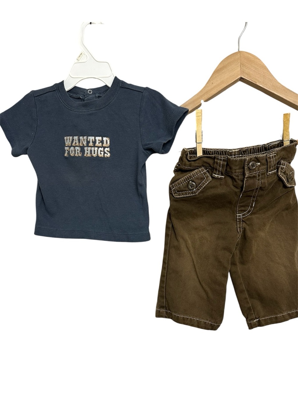 Old Navy Kids Embroidered ‘Wanted for Hugs' Tee & Matching Pant Set-Size 6-12M